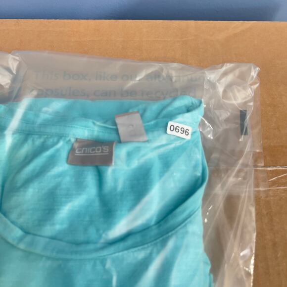 Chico's T- Shirt Woman's Size 0 (S/4) Fringed Short Sleeve Cuffs Teal/ Greenish - Picture 10 of 10